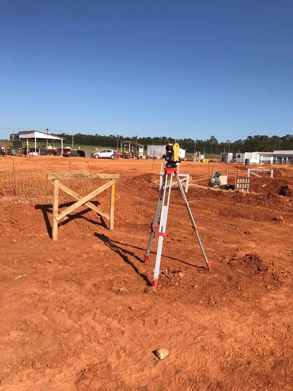 Levantamento topográfico em canteiro de obras
